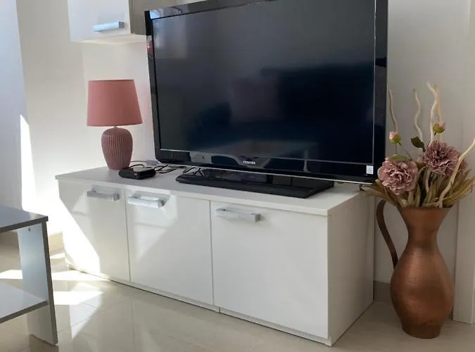 Lola 普拉